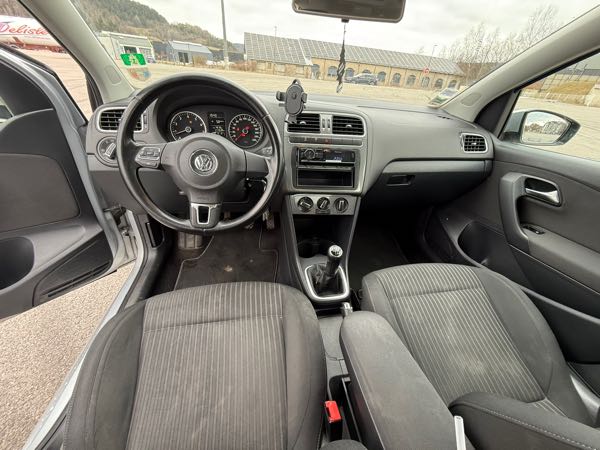 Volkswagen Polo V 1.2 TSI 105 SPORTLINE 5P