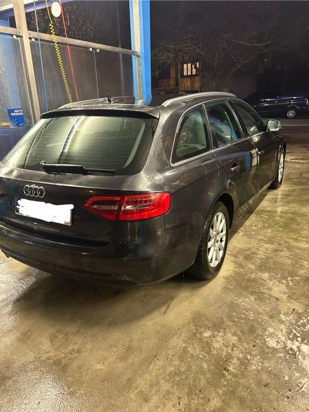 Audi A4 IV (2) AVANT 2.0 TDI 177 ATTRACTION QUATTRO S TRONIC