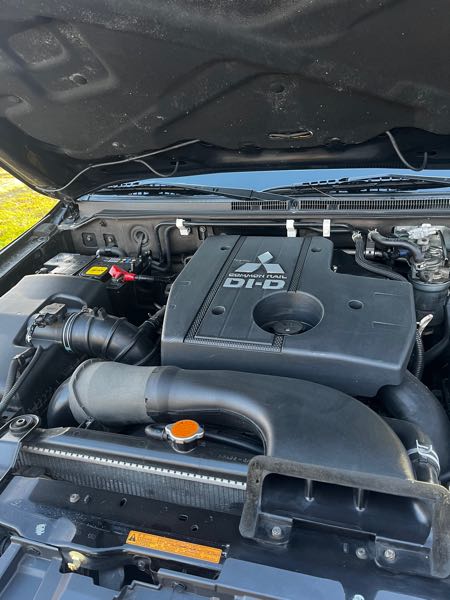 Mitsubishi Pajero III (2) 3.2 DI-D INSTYLE BVA 5P
