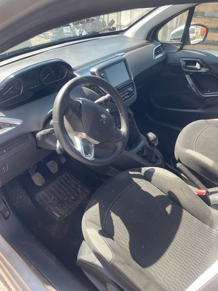 Peugeot 208 (2) 1.6 BLUEHDI 75 ACTIVE 5P
