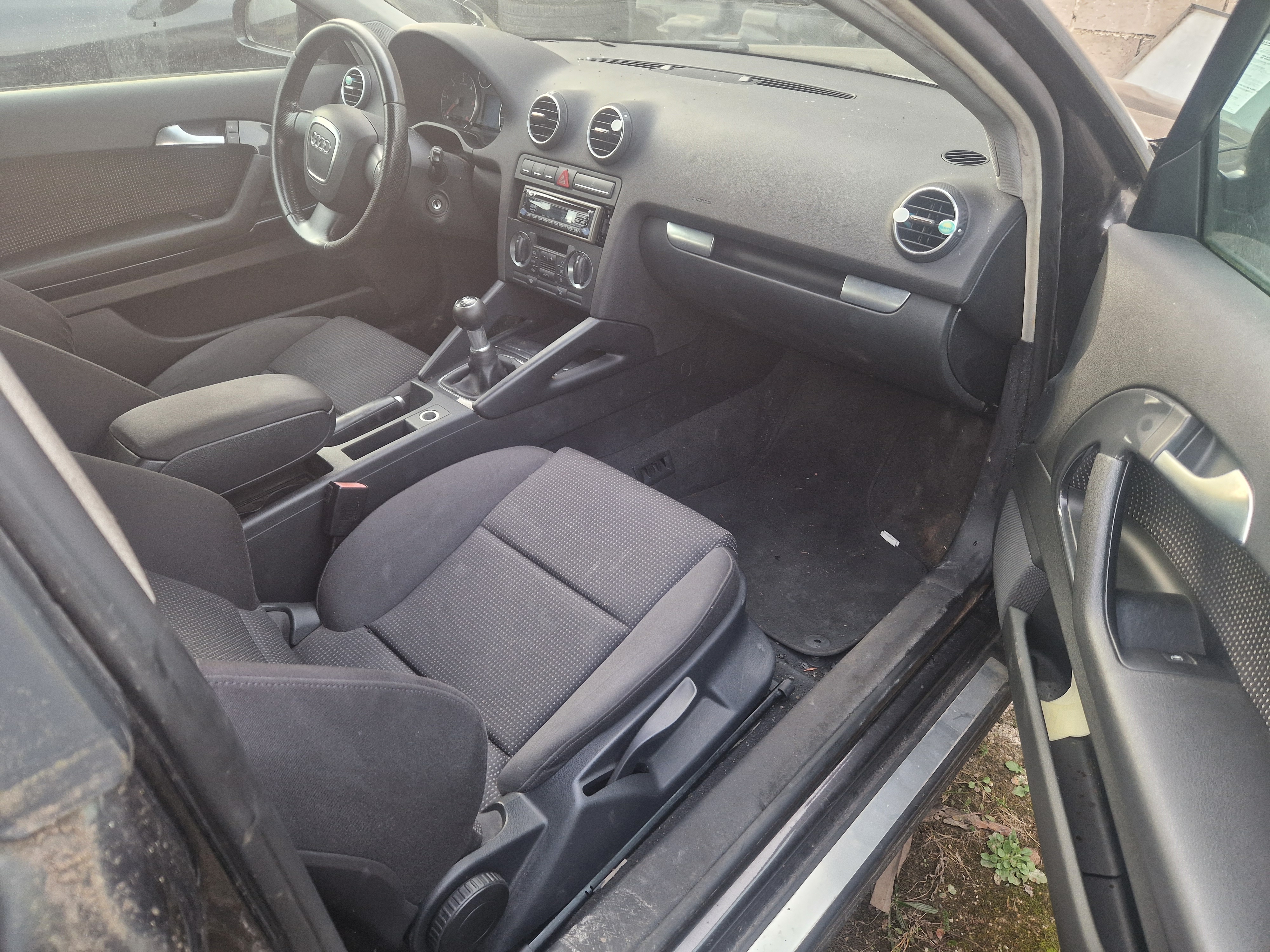 Audi A3 II (2) SPORTBACK 2.0 TDI 140 7CV AMBITION LUXE