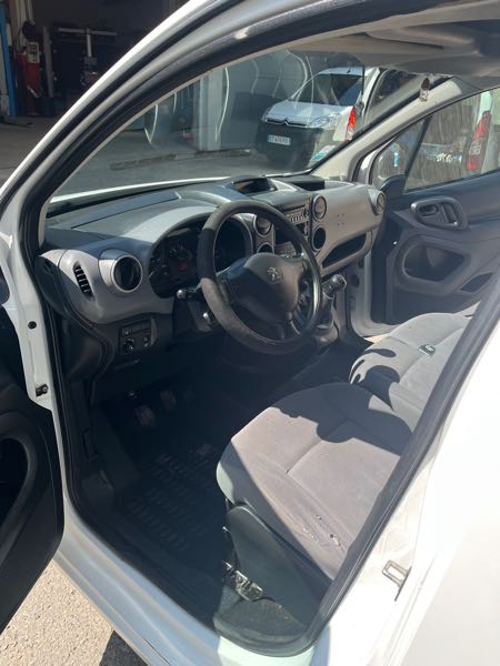 Peugeot Partner II (2) 1.6 HDI 90 121 L2