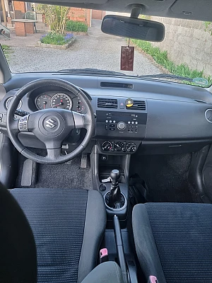 Suzuki Swift III 1.3 DDIS PACK 5P