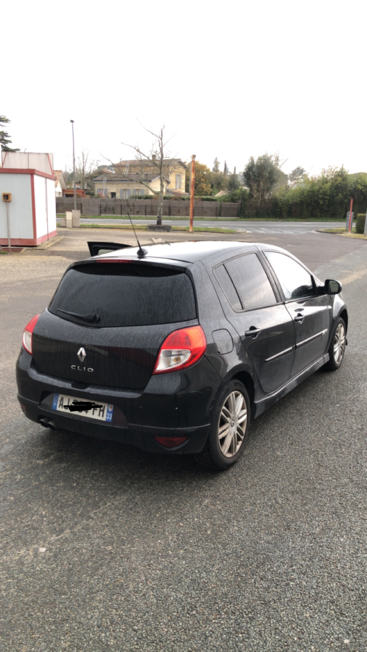 Renault Clio III 1.5 DCI 105 RIP CURL 5P