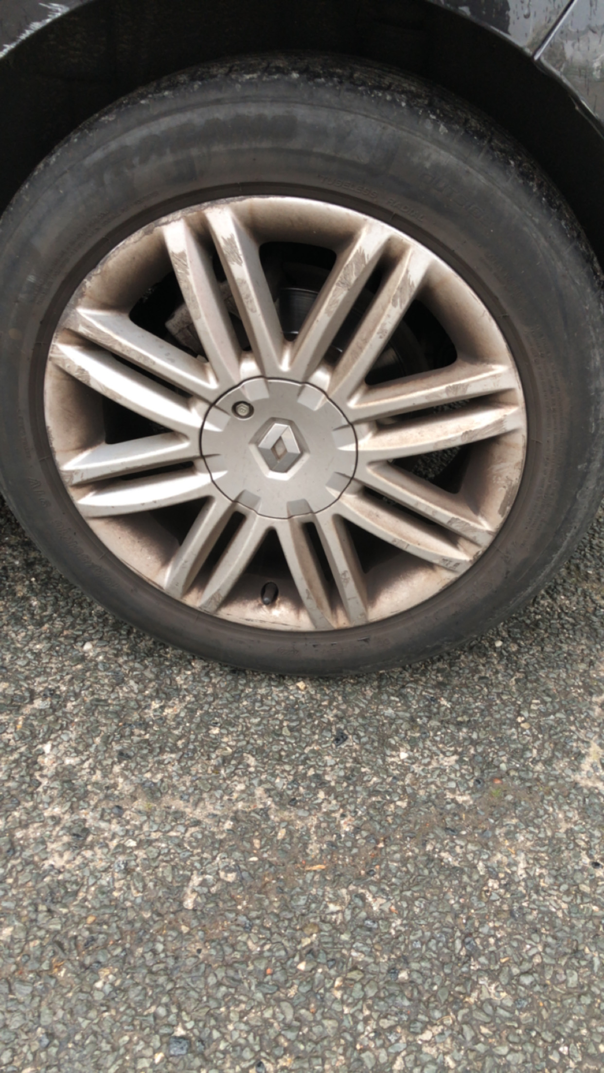 Renault Clio III 1.5 DCI 105 RIP CURL 5P