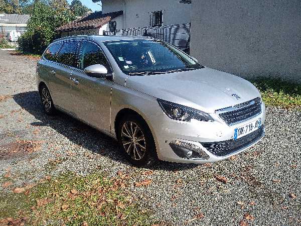 Peugeot 308 II (2) SW 1.2 PURETECH 130 S&amp;S 7CV ALLURE