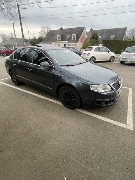 Volkswagen Passat VII 2.0 TDI 140 FAP BLUEMOTION TECHNOLOGY CARAT DSG6