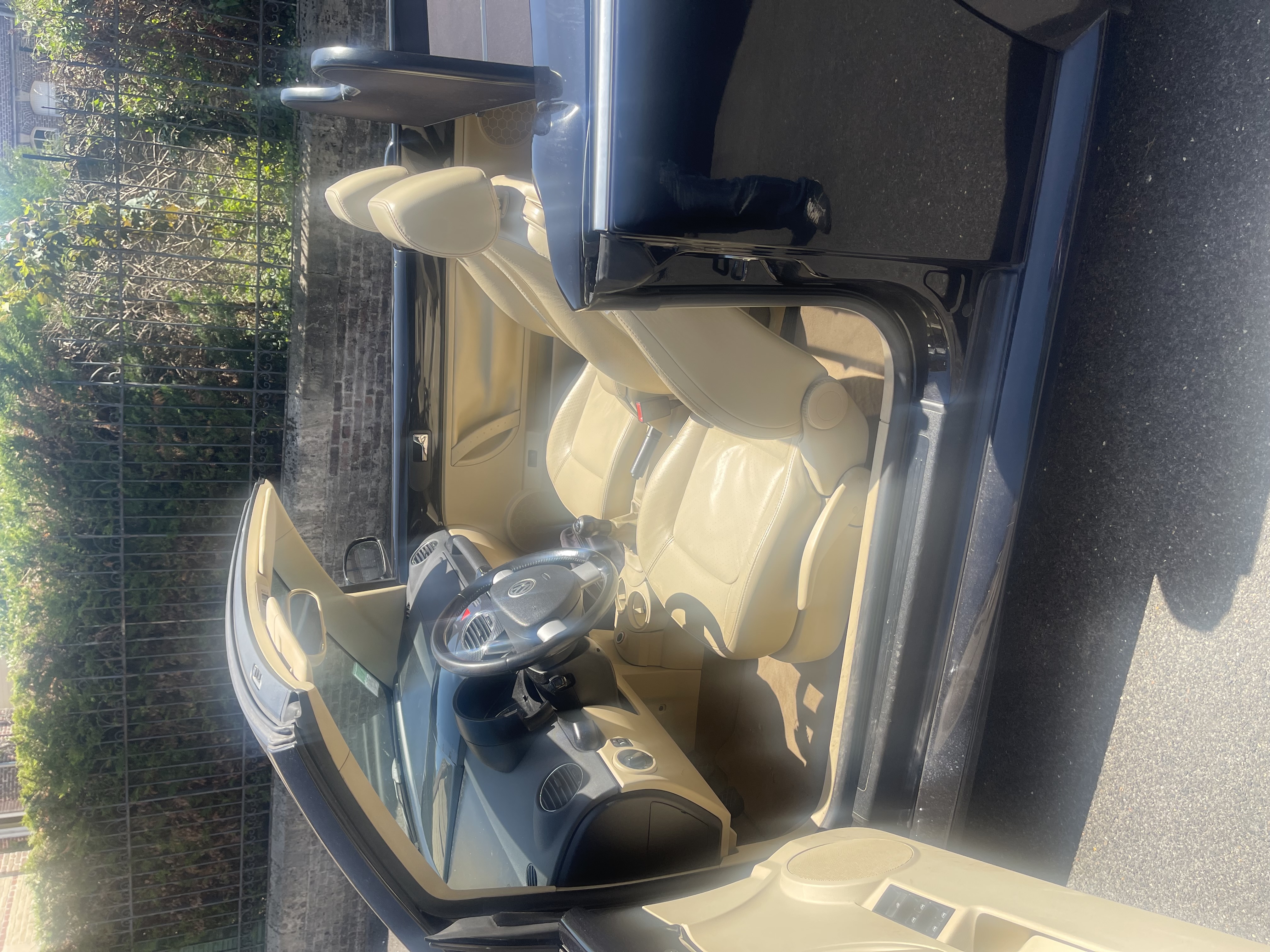 Volkswagen Beetle CABRIOLET 1.6 CARAT