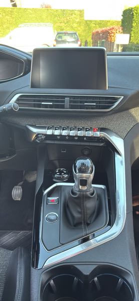 Peugeot 3008 II (2) 1.5 BLUEHDI 130 S&S 7CV ALLURE
