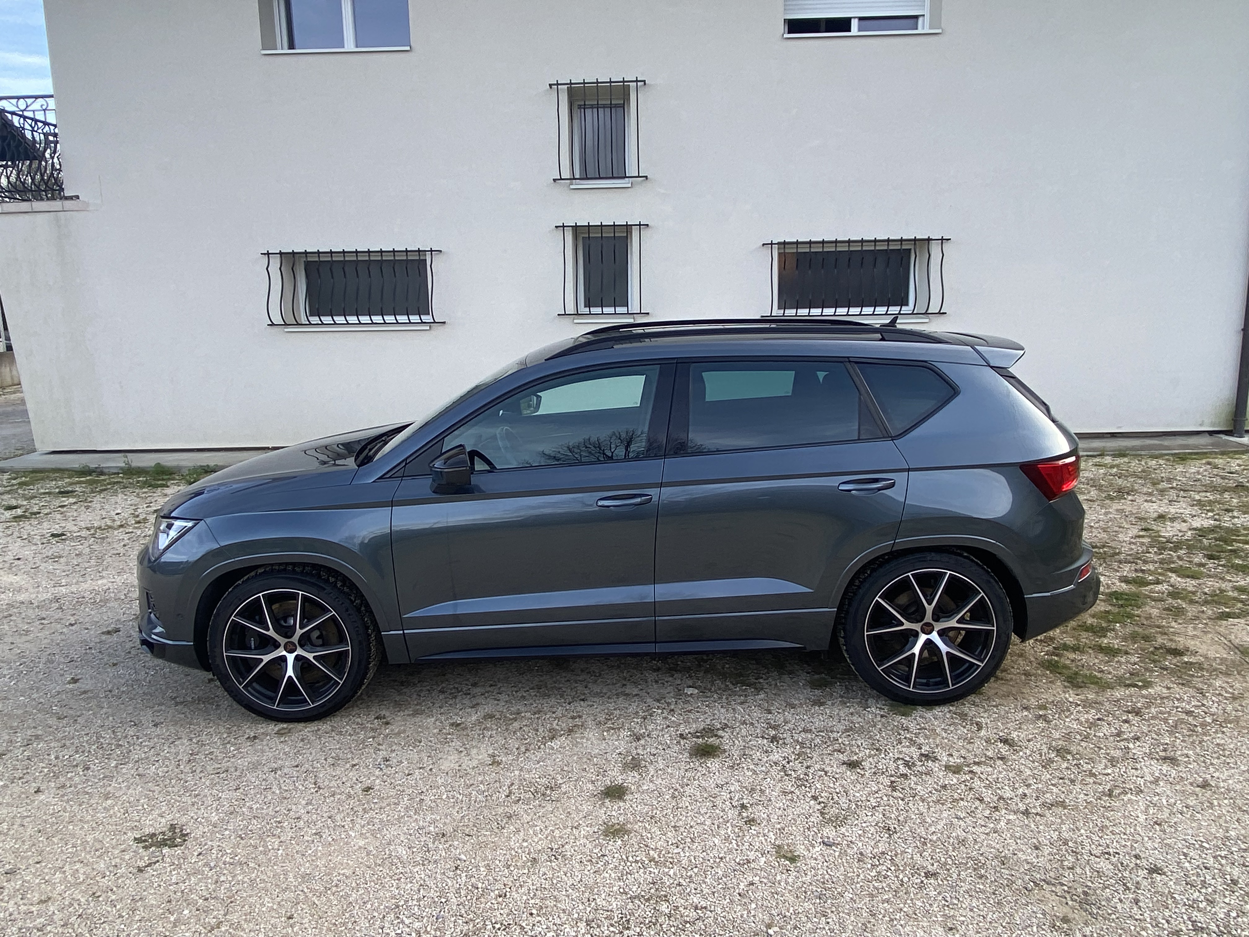 Cupra Ateca (2) 2.0 TSI 300 4DRIVE DSG7