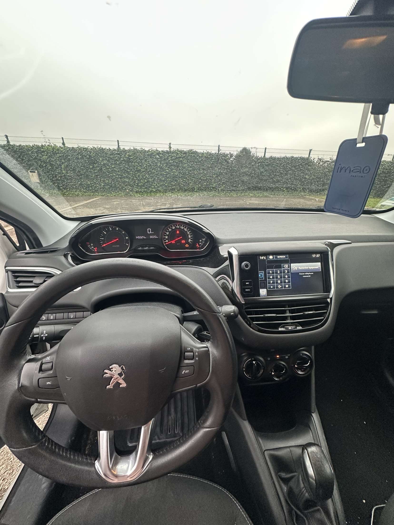 Peugeot 208 (2) 1.2 PURETECH 82 ALLURE 5P