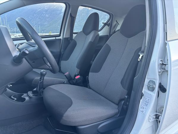 Toyota Aygo (2) 1.0 VVT-I DYNAMIC 5P