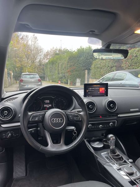 Audi A3 IV SPORTBACK 35 TDI 150 BUSINESS LINE S TRONIC 7