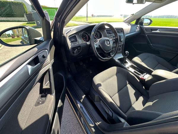 Volkswagen Golf Volkswagen Golf 7 1l4 TSI 125cv Confortline Crit’air 1 2013