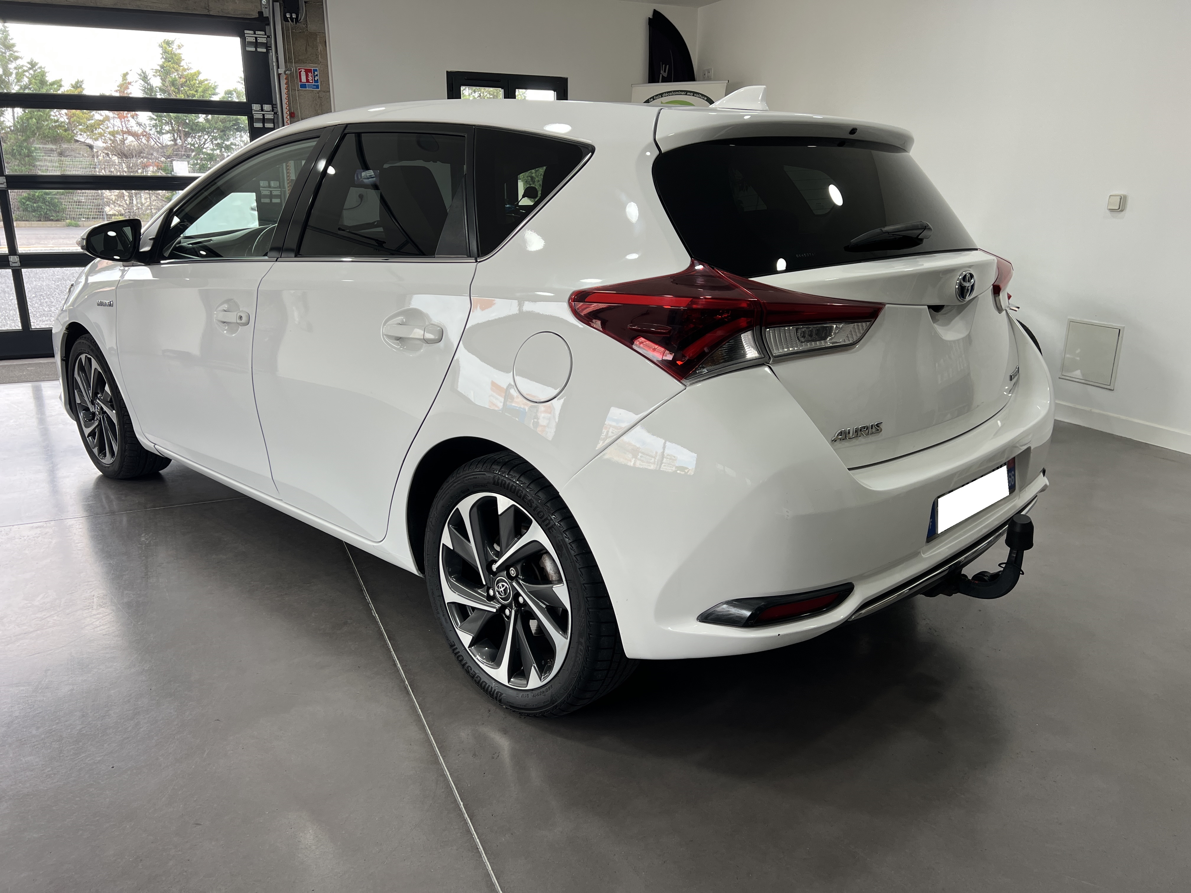 Toyota Auris Toyota Auris 1.8 HSD 136H 100 FULL-HYBRID TechnoLine RC18
