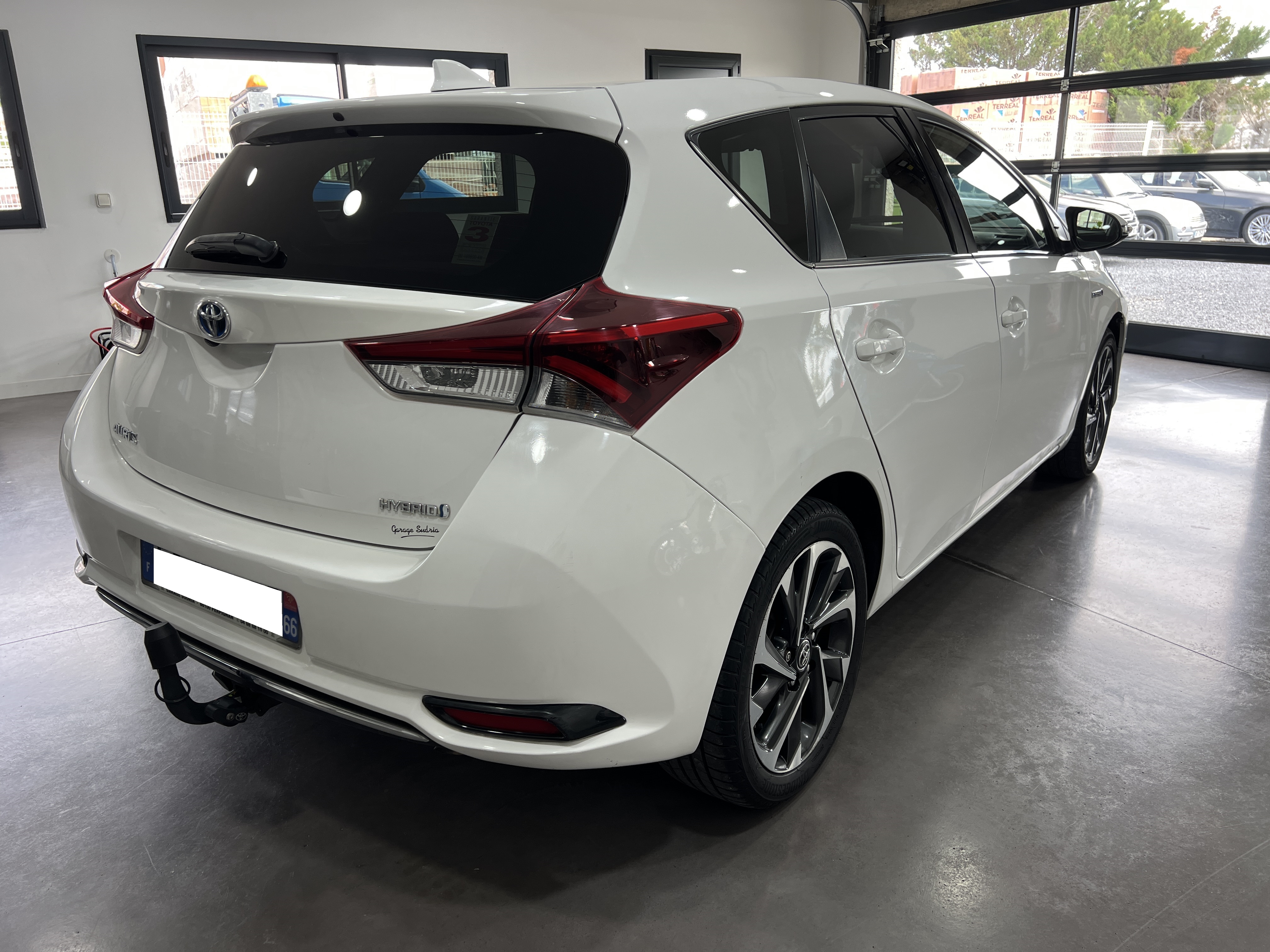 Toyota Auris Toyota Auris 1.8 HSD 136H 100 FULL-HYBRID TechnoLine RC18