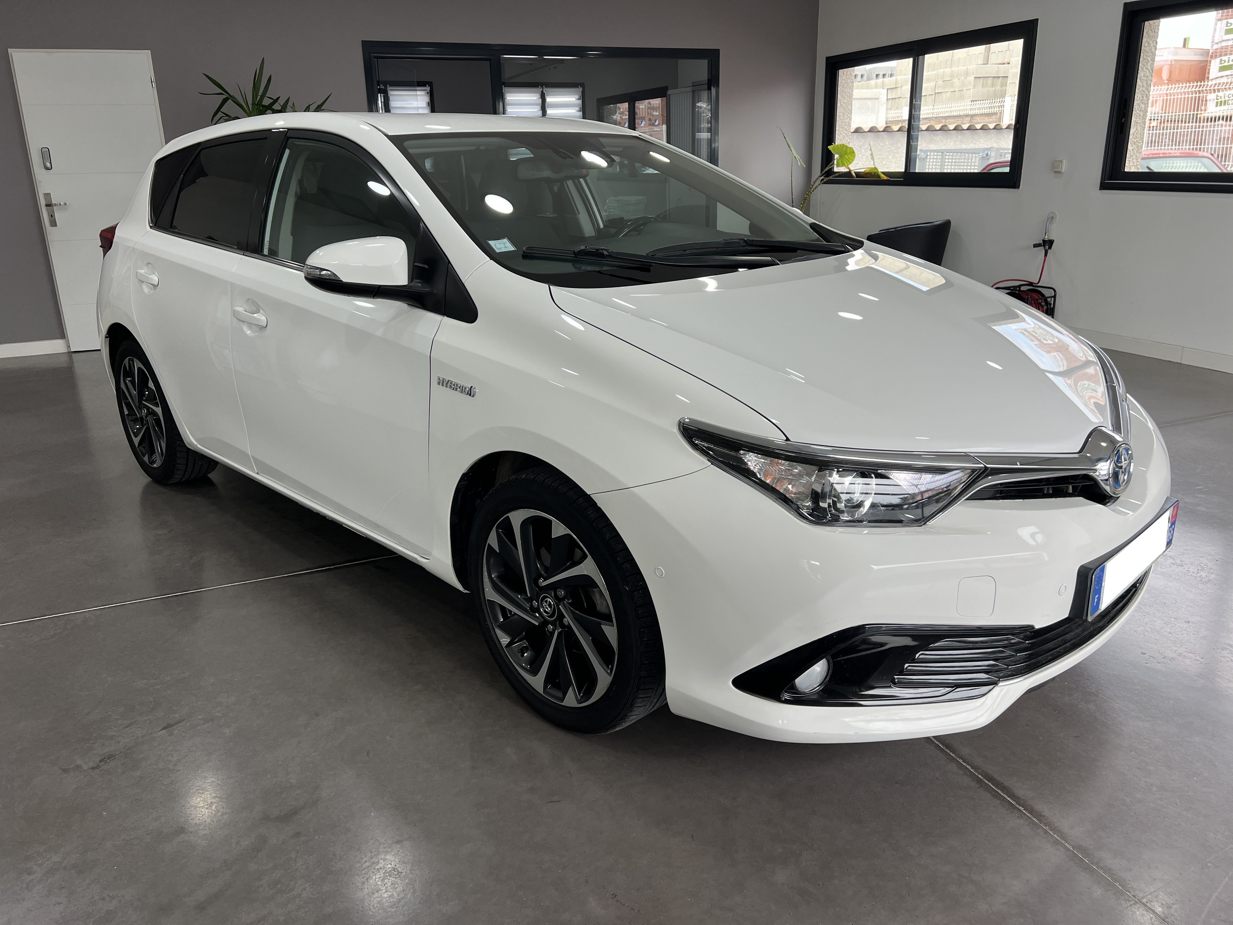 Toyota Auris Toyota Auris 1.8 HSD 136H 100 FULL-HYBRID TechnoLine RC18