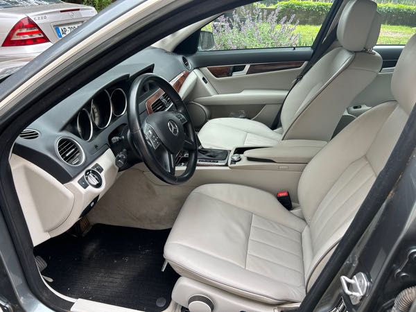Mercedes-Benz Classe C IV 300 CDI ELEGANCE EXECUTIVE 4MATIC 7G-TRONIC