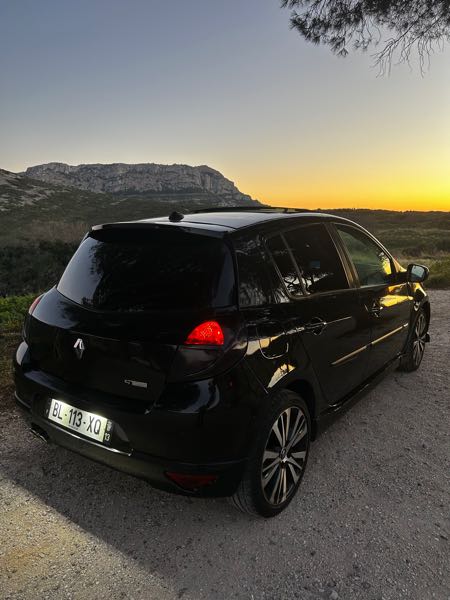 Renault Clio III (2) 1.6 128 GT 5P