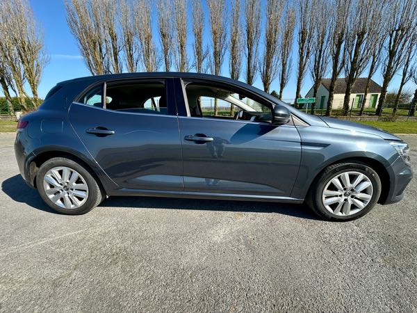 Renault Megane IV (2) 1.5 BLUE DCI 115 BUSINESS EDC 21N