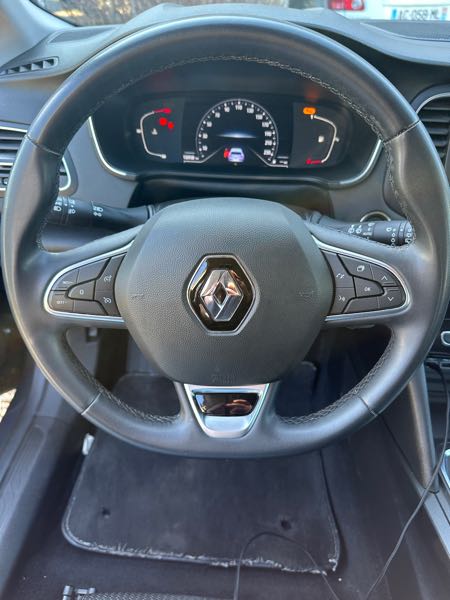 Renault Megane IV (2) 1.5 BLUE DCI 115 BUSINESS EDC 21N