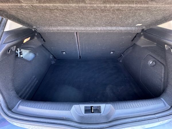 Renault Megane IV (2) 1.5 BLUE DCI 115 BUSINESS EDC 21N