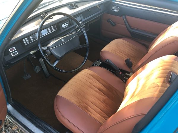 Peugeot 508 PEUGEOT 504 2.1L BERLINE - 78000KMS