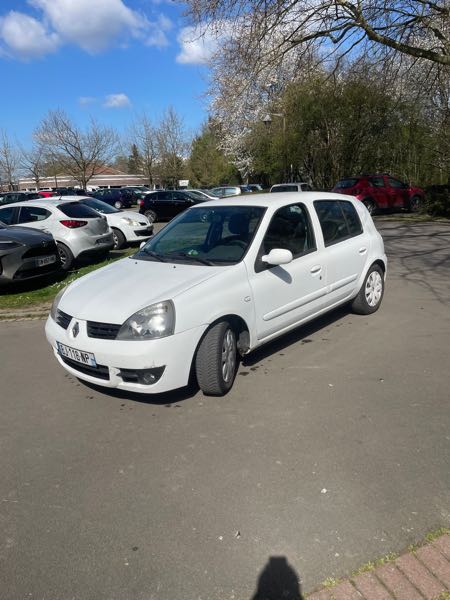 Renault Clio III (2) 1.5 DCI 70 AUTHENTIQUE 3P ECO2