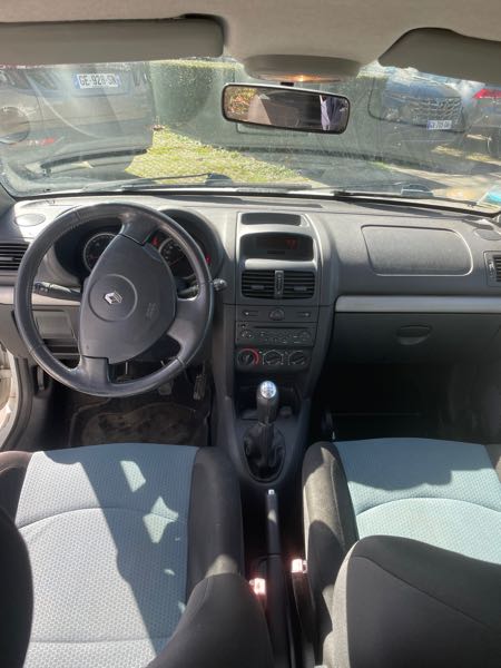 Renault Clio III (2) 1.5 DCI 70 AUTHENTIQUE 3P ECO2