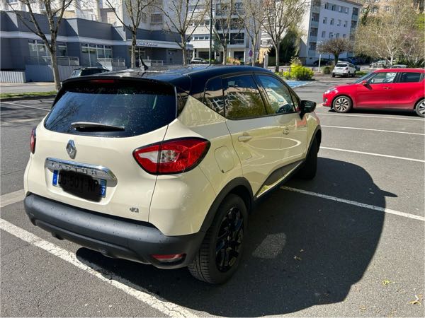 Renault Captur (2) 1.5 DCI 90 ENERGY INTENS ECO2