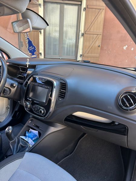 Renault Captur (2) 1.5 DCI 90 ENERGY INTENS ECO2