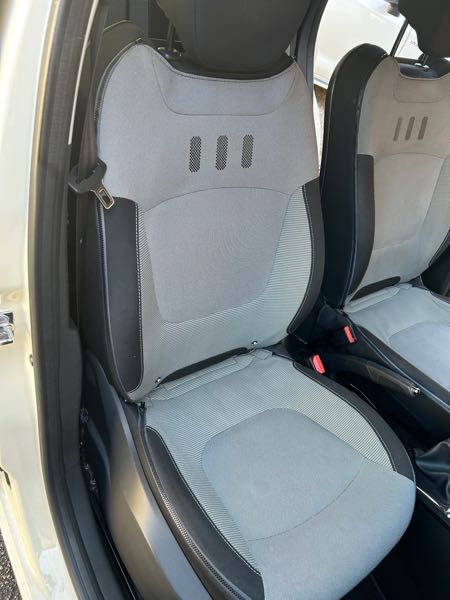 Renault Captur (2) 1.5 DCI 90 ENERGY INTENS ECO2