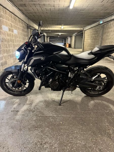 YAMAHA MT 07