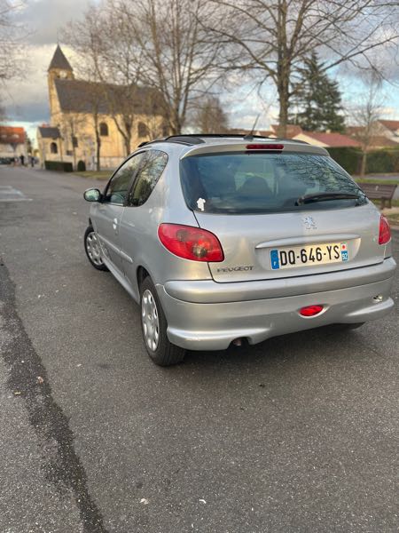 Peugeot 206 (2) 1.4 16S 90 TRENDY 3P