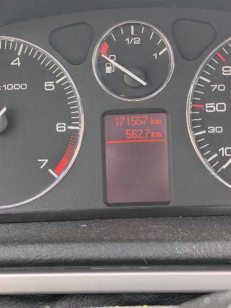 Peugeot 407 1.8 16V CONFORT