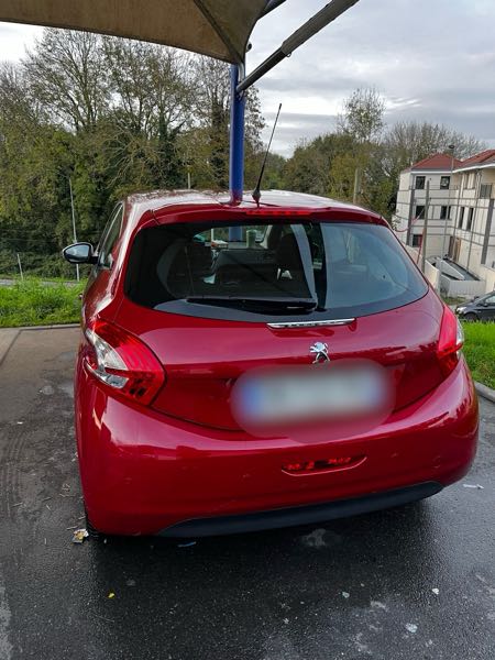 Peugeot 208 Peugeot 208