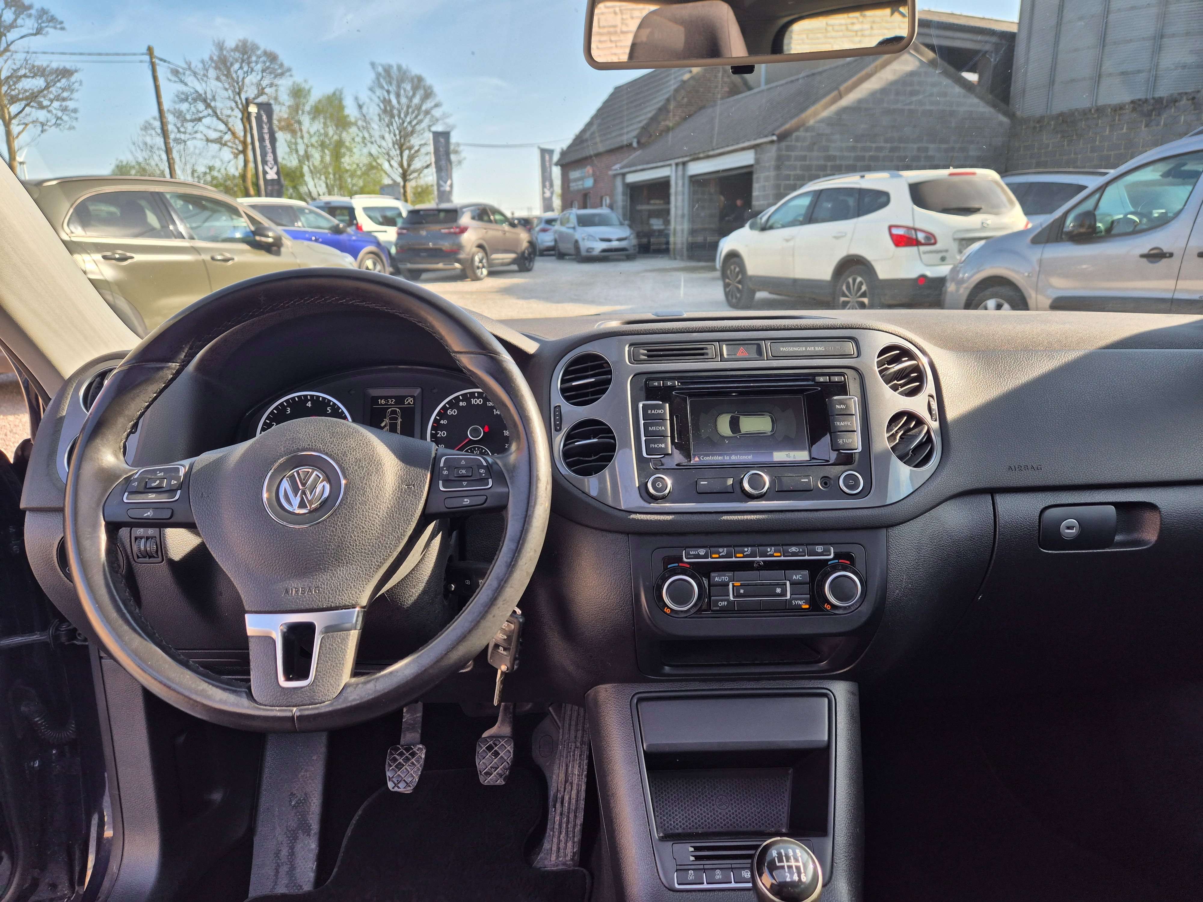 Volkswagen Tiguan 1.4 TSI Trend// FULL CARNET/GPS/CLIM/GARANTIE 12M