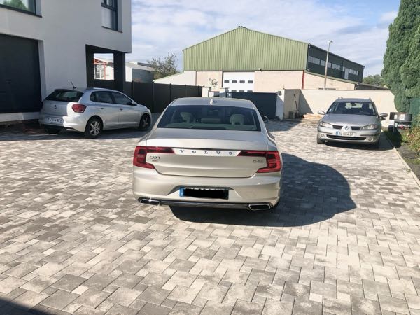 Volvo S90 II D4 AWD 190 INSCRIPTION GEARTRONIC 8