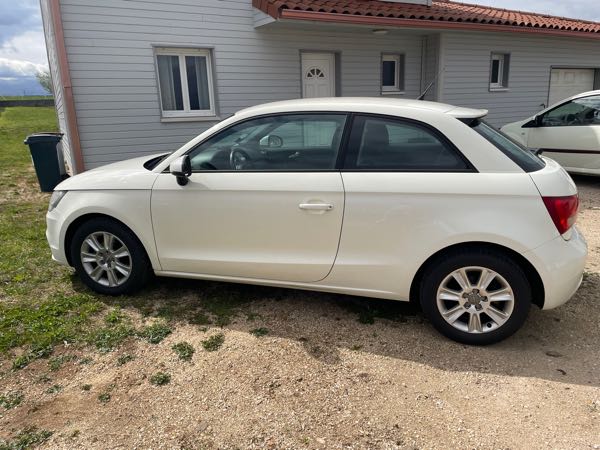 Audi A1 1.6 TDI 90 AMBITION