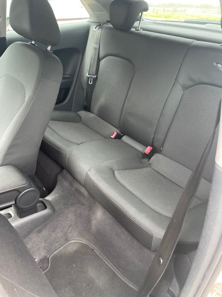 Audi A1 1.6 TDI 90 AMBITION