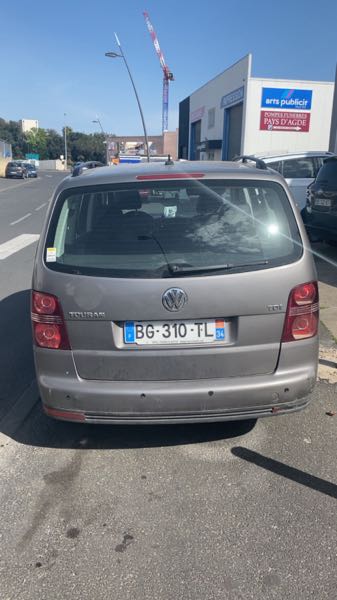 Volkswagen Touran Volkswagen touran négociable échange ou 2500€