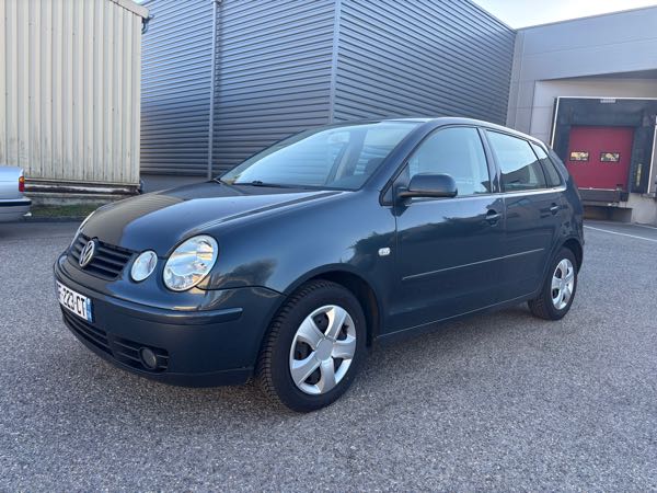 Volkswagen Polo IV (2) 1.4 16S 75 TREND PACK 5P