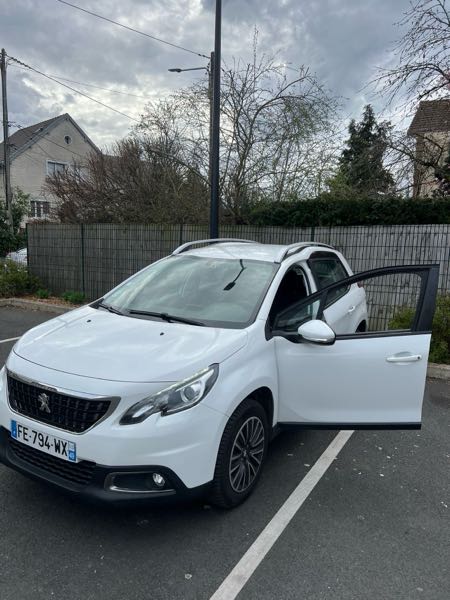 Peugeot 2008 (2) 1.5 BLUEHDI 100 S&amp;S ALLURE BUSINESS