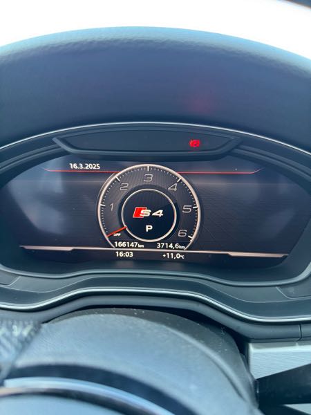 Audi A4 V AVANT V6 3.0 TDI 272 S LINE QUATTRO TIPTRONIC