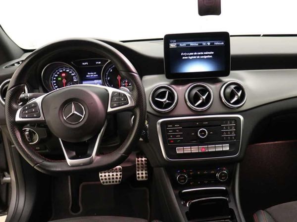 Mercedes-Benz Cla (2) 200 D 7CV INSPIRATION 7G-DCT