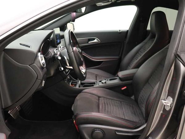 Mercedes-Benz Cla (2) 200 D 7CV INSPIRATION 7G-DCT