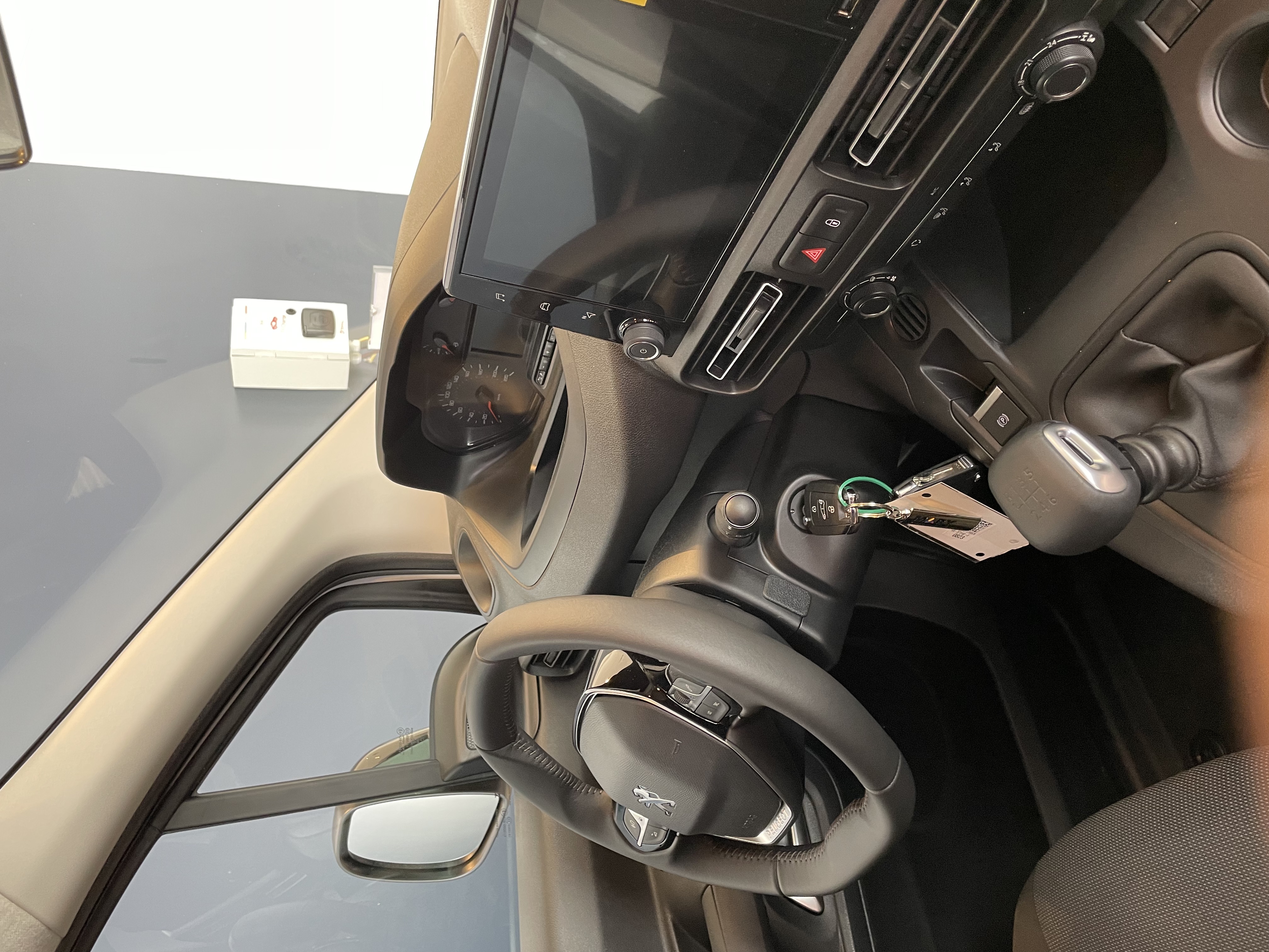 Peugeot Partner III 1.5 LONG 950 KG BLUEHDI 100 S&amp;S BVM6 ASPHALT