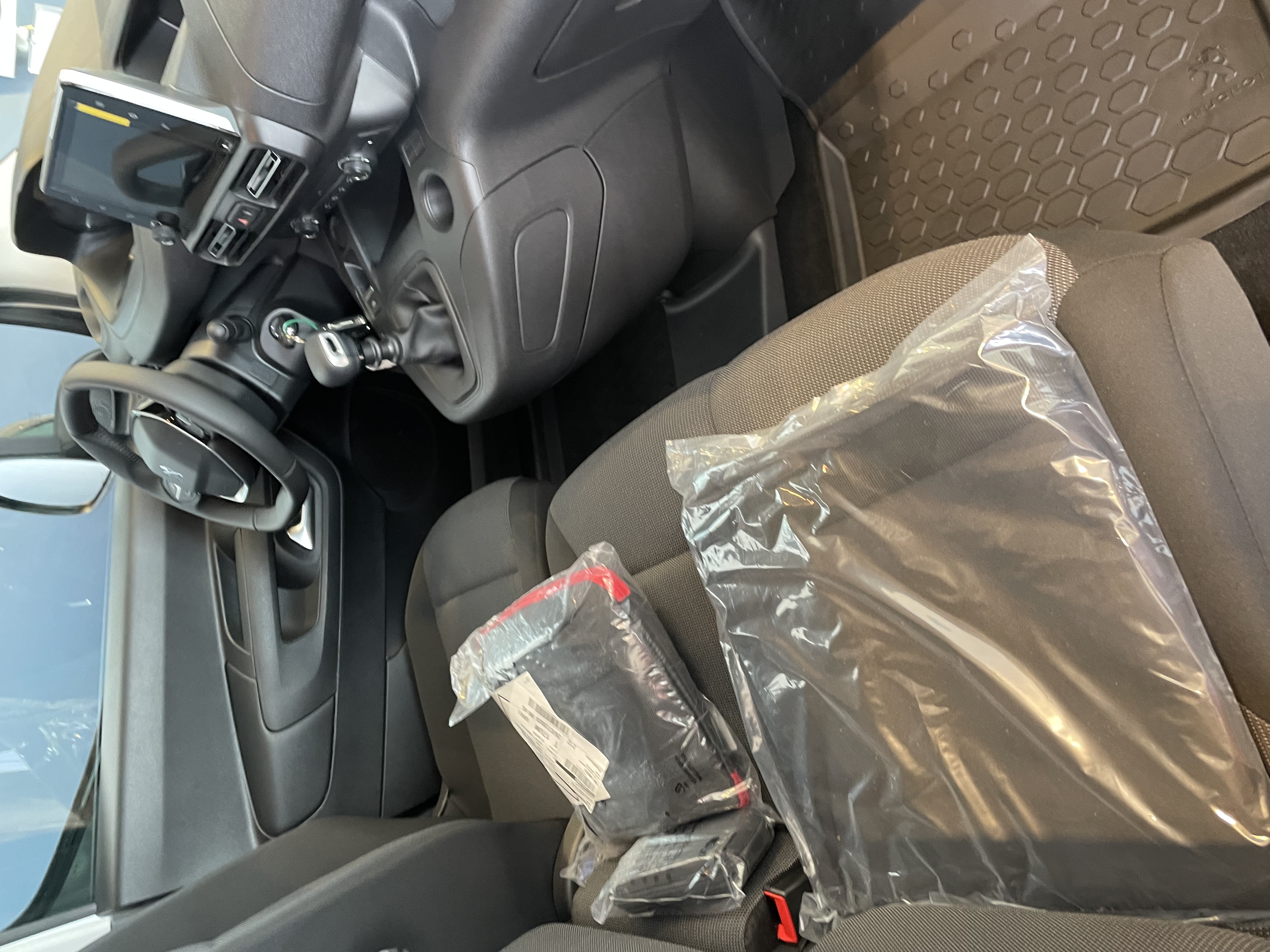 Peugeot Partner III 1.5 LONG 950 KG BLUEHDI 100 S&amp;S BVM6 ASPHALT
