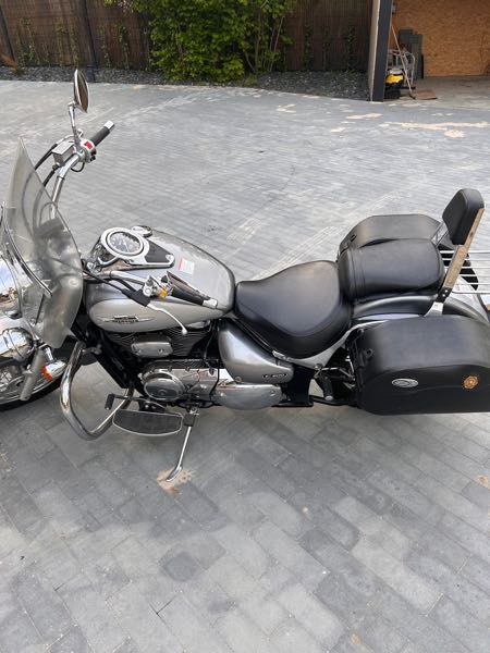 SUZUKI C800 INTRUDER