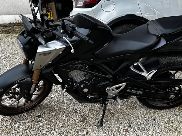 HONDA CB